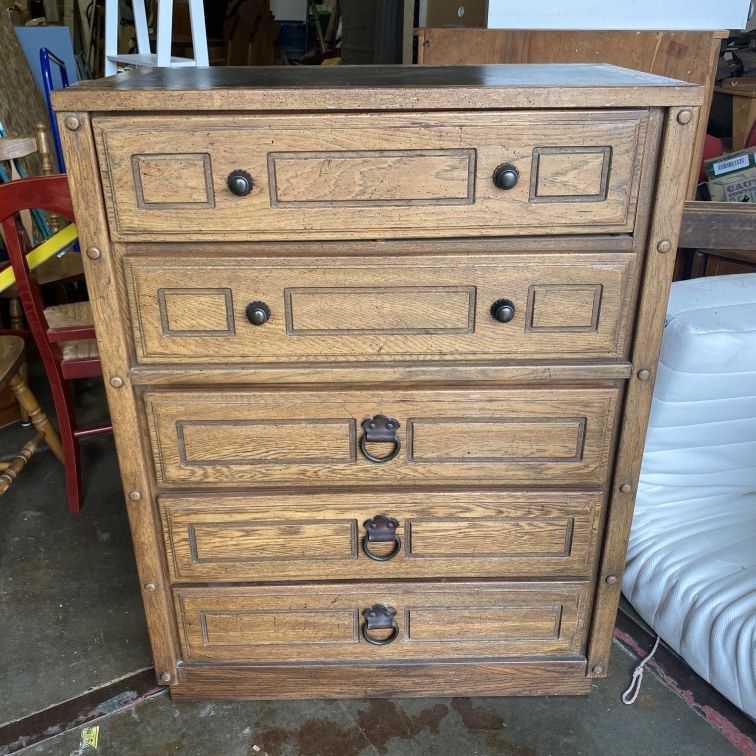 AMERICAN OF MARTINSVILLE Chest Style 5 Drawer Dresser w/ Leather Handles