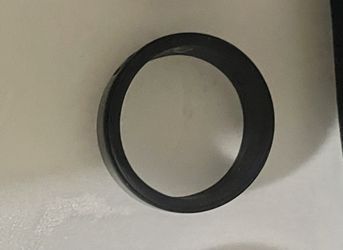 Qalo Ring Size 10 With Carrier Bag With 2 None Qalo Ring