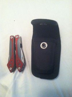 Multi tool and case