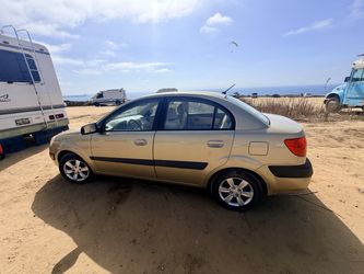 LOOOW MILES! Kia Rio 2007