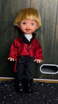 2000 Ringmaster Tommy Kelly Club Doll 4 inches tall