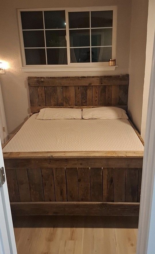 Rustic Design High Bed