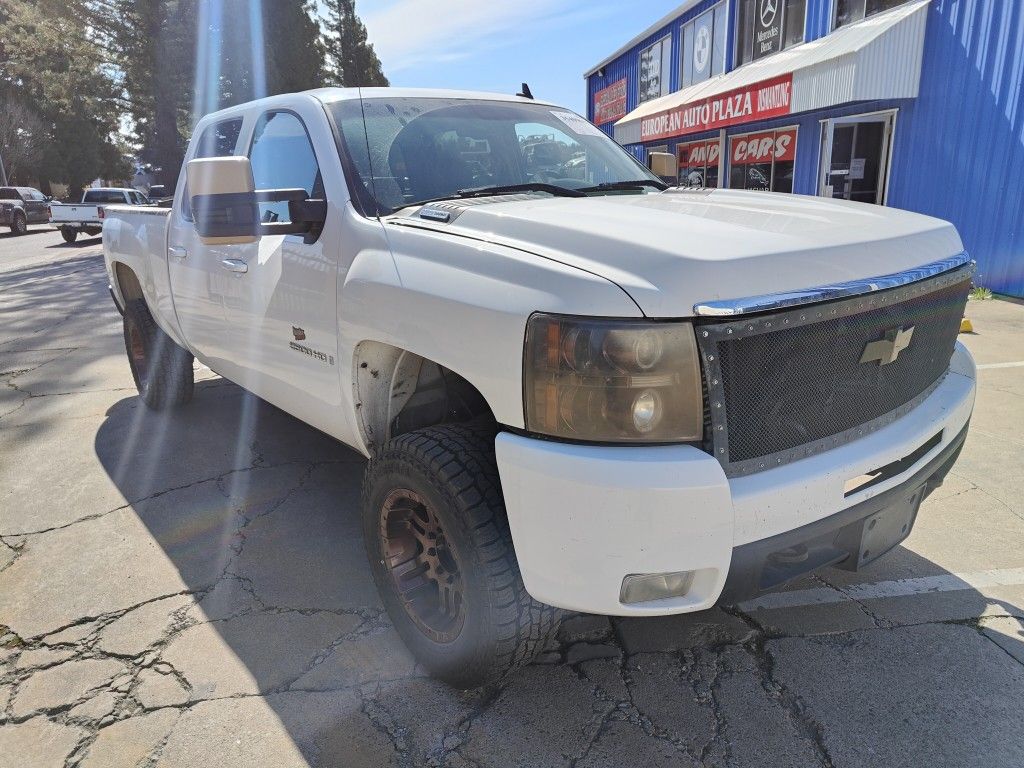 2009 Chevy Silverado 2500HD LTZ Parts