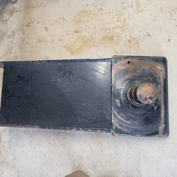 LIPPERT 1621 5th Wheel Pinbox