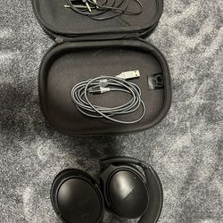 Bose Quiet Comfort 35 Bluetooth Headphones