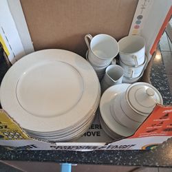 10 Piece China Set 