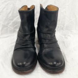 Bed Stu Cobbler Series Size 7.5 Women's Black Booties Leather 

Gently used in good condition 