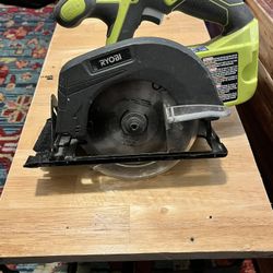 Ryobi ONE+ 18V Cordless 5-1/2 inch Circular Saw, model P505