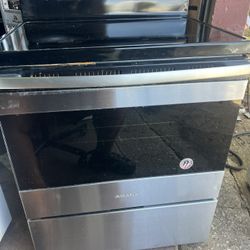 Amana Stainless Steel Stove