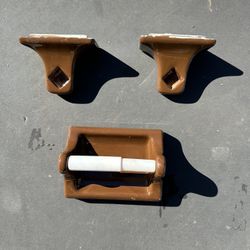 Vintage Bathroom Accessories 