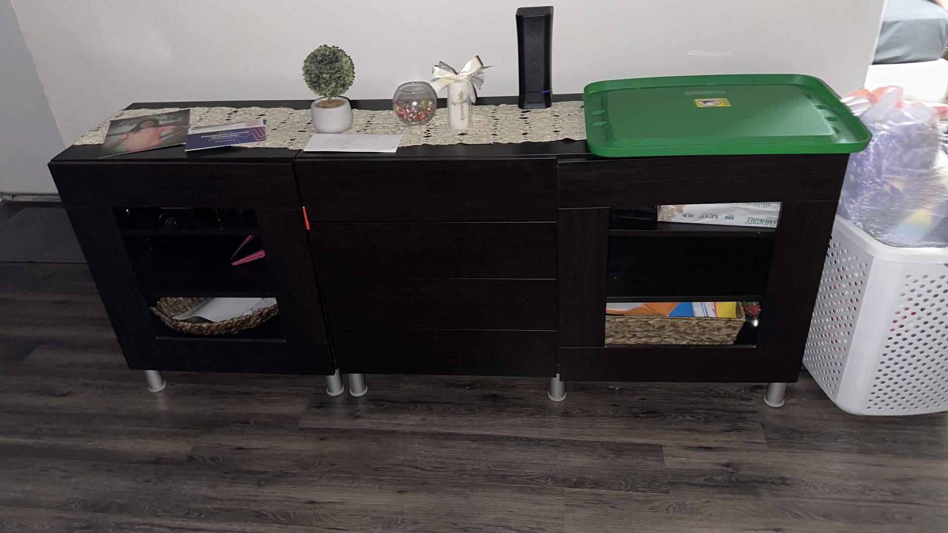 chiffonier