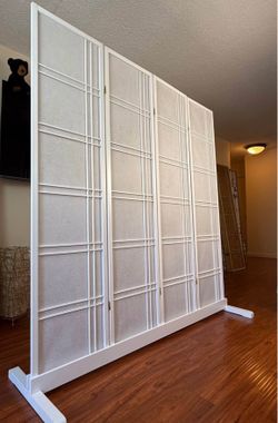 White background room divider (base incl)
