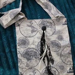 Vintage map pattern tote bag