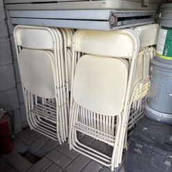 40 Chairs 