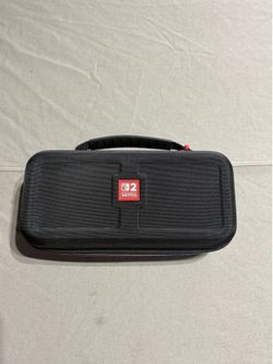 Nintendo switch 2 travel case - like new