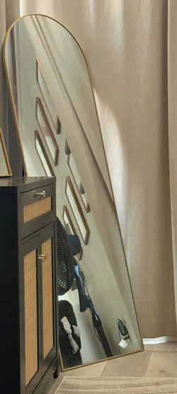 Gold Standing Mirror 