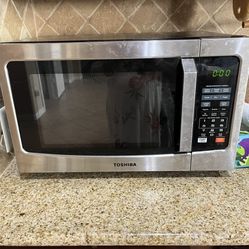 Microwave Oven