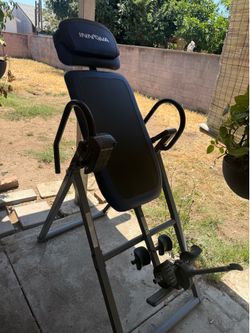 Innova Inversion table