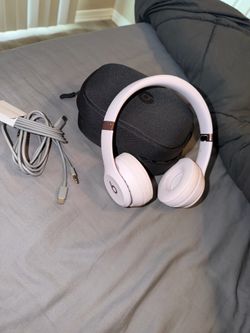 Beats Solo 4 Bluetooth Headphones