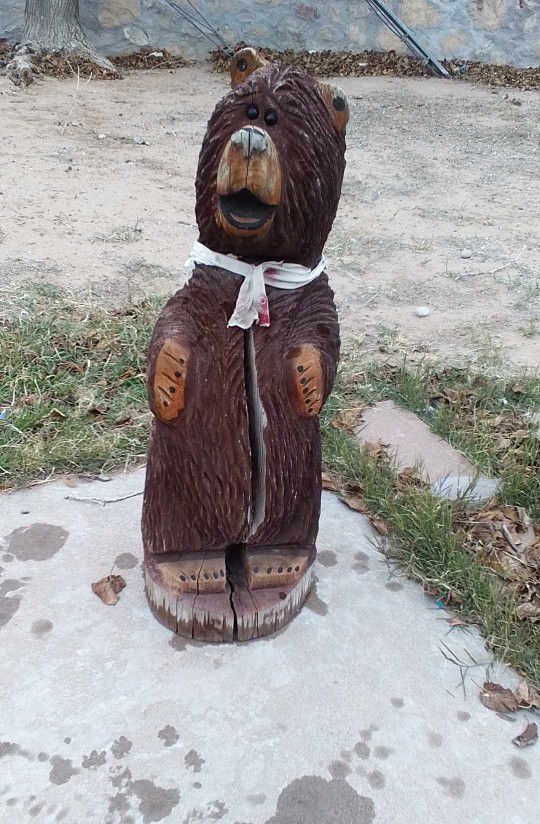 Bear Statue 🗿🐻 (made Out of Wood)