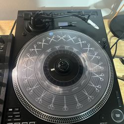 Pioneer DJ PLX CRSS 12 turntables