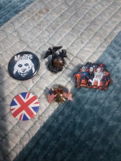 Pin collectors  different styles