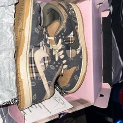 Travis scott dunks 