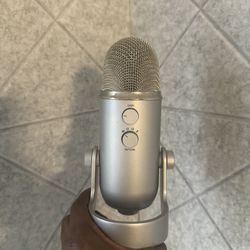 Blue Yeti (Silver)