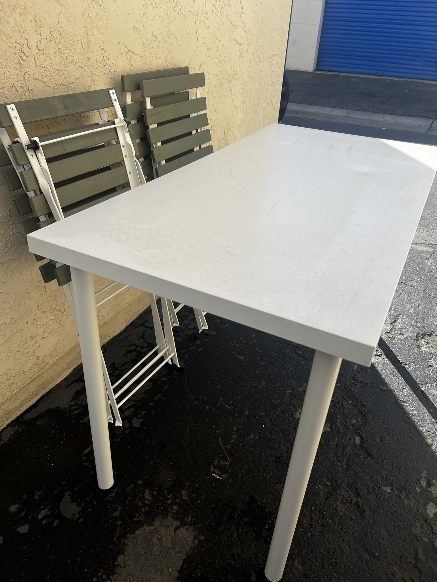 White Table Desk Easy To Carry 