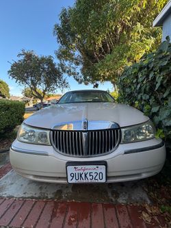 1999 Lincoln Town Car