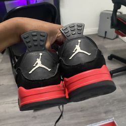 Jordan 4