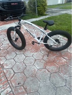 Bike fat tire 26”