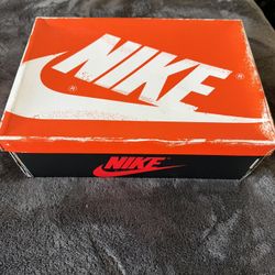 Jordan 1 Lost And found Size 8.5