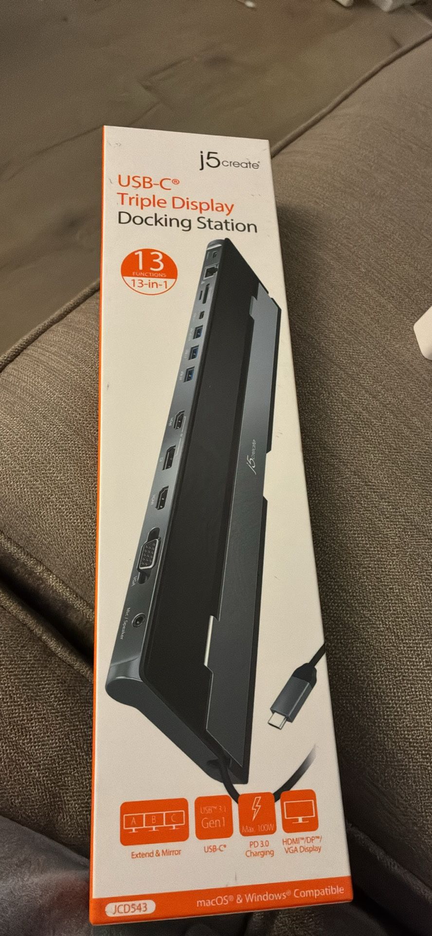 Usb – C Triple Docking Station