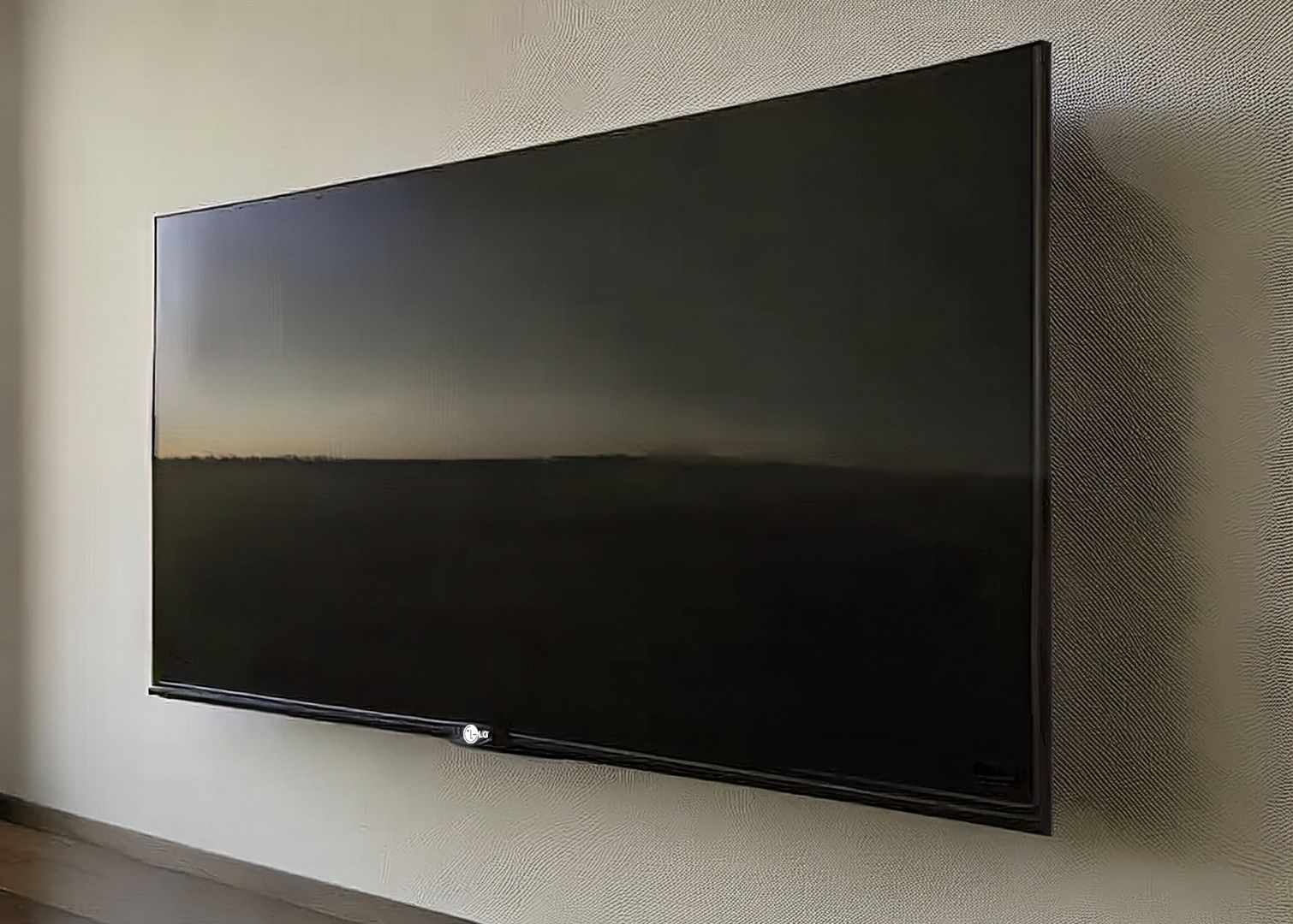 50” LG Smart TV w/ Wall Mount