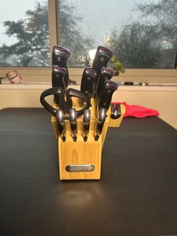 Kitchen Knife Set ~ NEED GONE ASAP