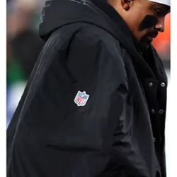 EAGLES Gear Jalen Hurts Oversized Cape 