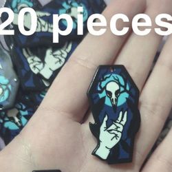 $2.00 FOR ALL 20 Pieces Acrylic Coffin Skull Goth Charm For Jewelry Making Necklaces Earrings 