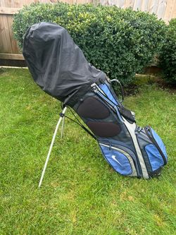 Complete men’s RH golf set!!