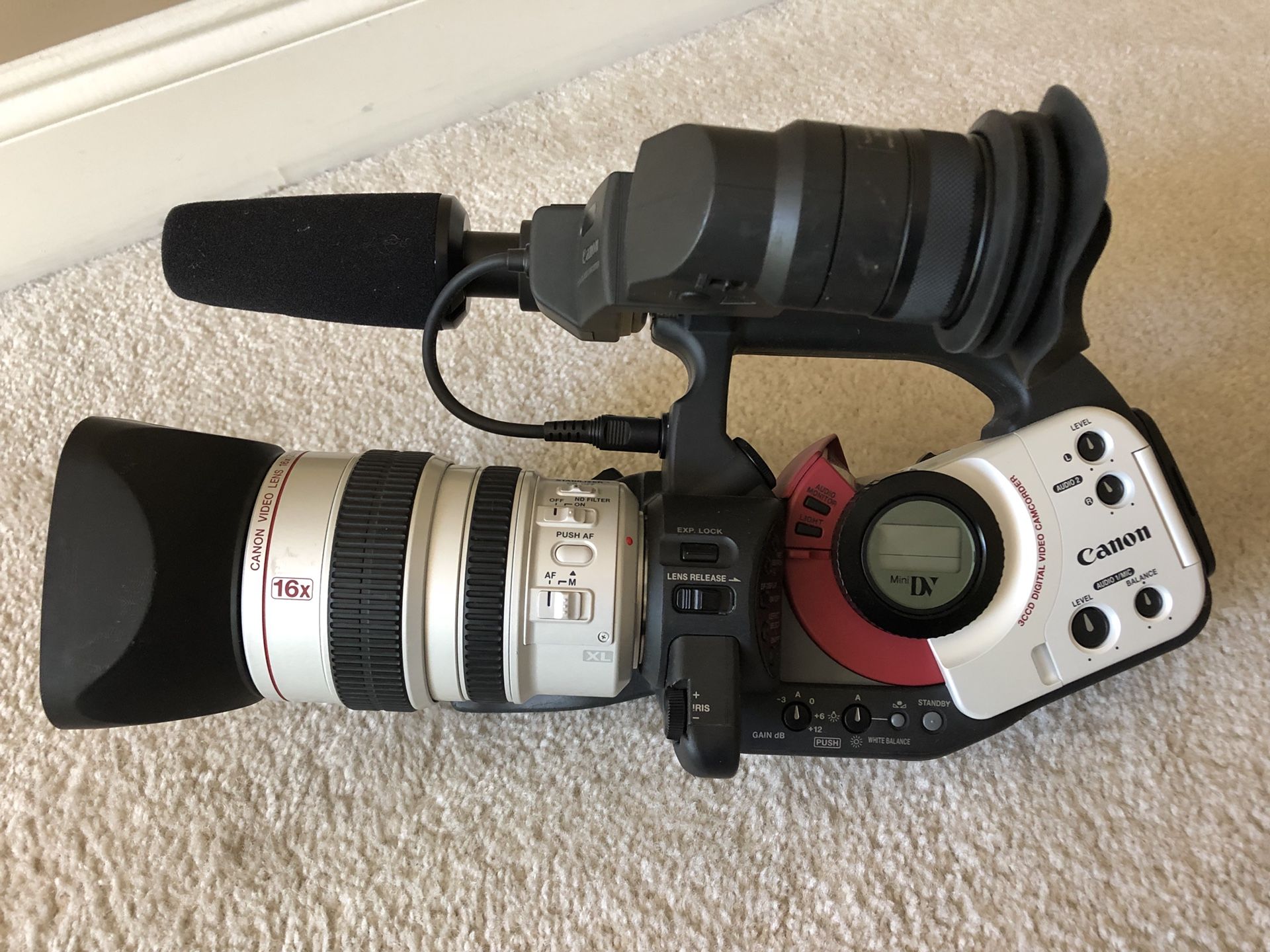Canon XL1 Digital Camcorder