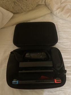NINTENDO SWITCH LIKE NEW CONDITION