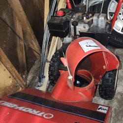 24inch 8hp Troy Bilt Snow Blower