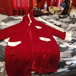 BOXING ROBE. CUSTOM  MADE  FIT LIGHTWEIGHT   TO.  FLYWEIGHT.       TO.  WALTER.    WEIGHT