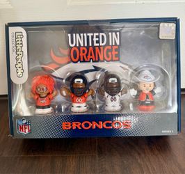 NFL little people denver broncos players figurines