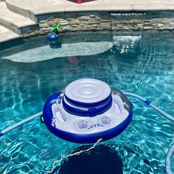 Inflatable Ice Chest / Cooler