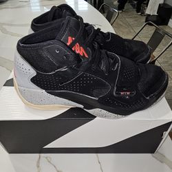 Zion Jordan's Size 7 