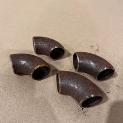1 1/4” Bare Pipe Butt Weld 90 And 45 Degree Fittings.