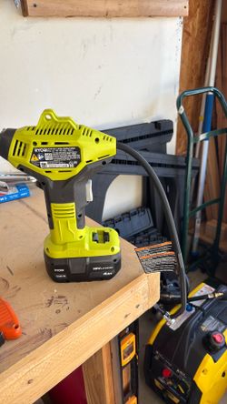 Ryobi power inflator with 18 V lithium battery