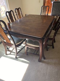 Mesa de 7 silla por 100