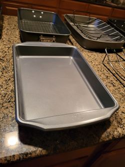 Roasting pans, large never been used perfect with the rack that goes inside em.Each one is thirty dollars